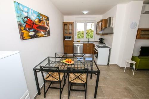 Apartment In Funtana With Two-bedrooms 2