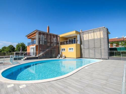 Apartment In Funtana With Two-bedrooms 2