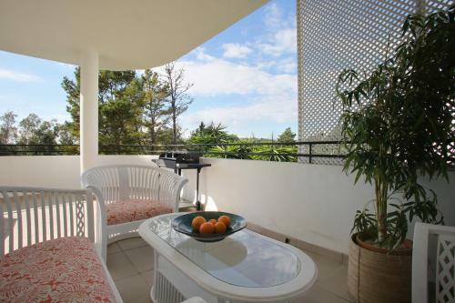 Sunny Golf Apartment