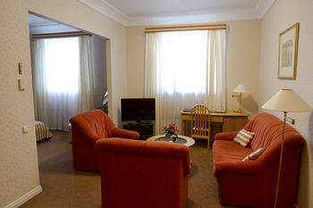 Sarunas Hotel