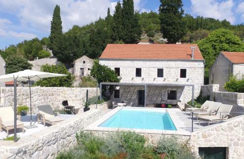 Villa Ostrinus Vh Viii
