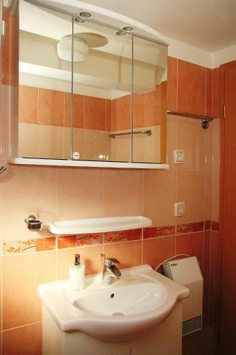 Apartment Alena 1 I 2