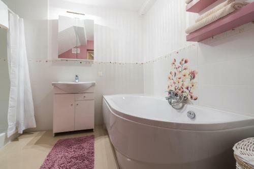 White Home Apartament