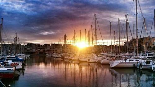 Le Petit Corbi�res