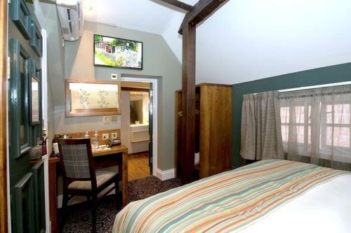 Hotel The Hatchet Inn
