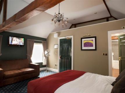 Hotel The Hatchet Inn