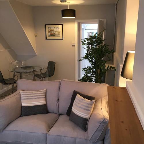 32 Nelson Street Holiday Home