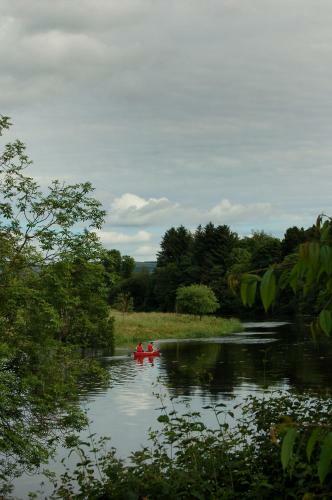 River Edge Lodges