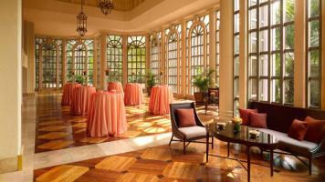 Hotel Peninsula Manila