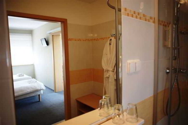 System Premium Katowice Hotel