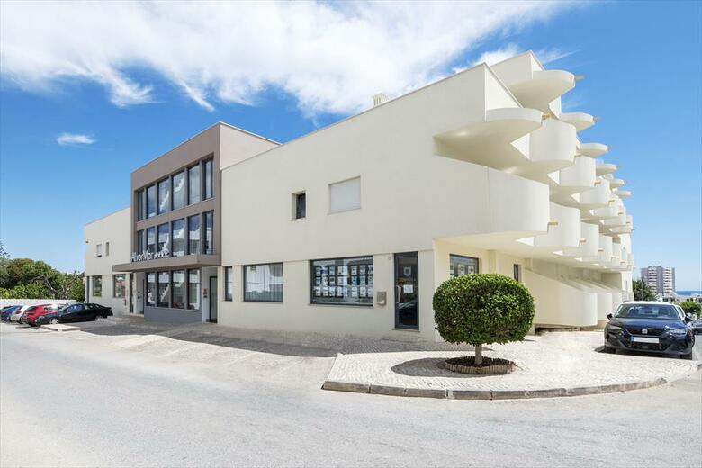Alvormar Apartments