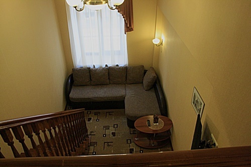 Deluxe Hotel