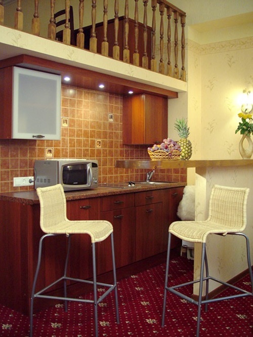 Deluxe Hotel