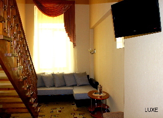 Deluxe Hotel