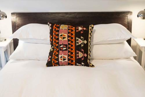 Bed & Breakfast The Holford Arms