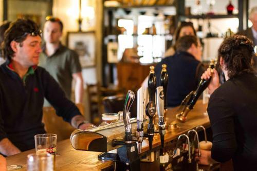 Bed & Breakfast The Holford Arms
