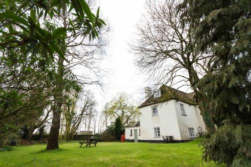 Bed & Breakfast The Holford Arms