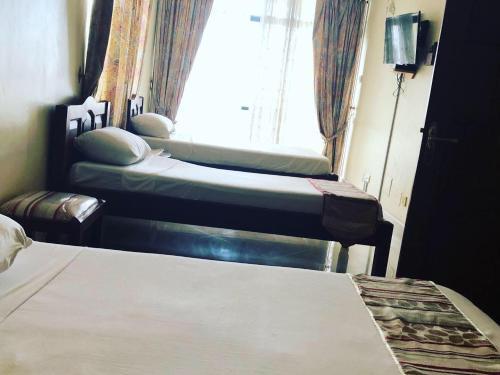 Bed & Breakfast Tudor Water Sports Hotel