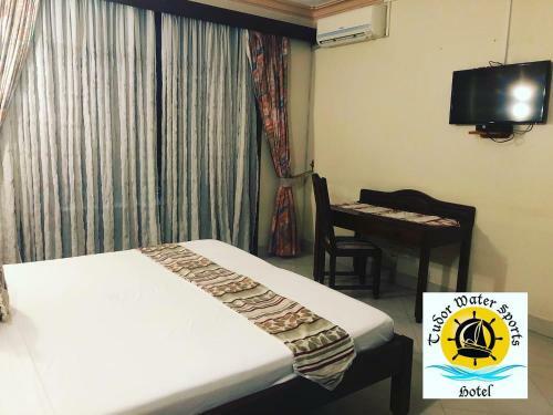 Bed & Breakfast Tudor Water Sports Hotel