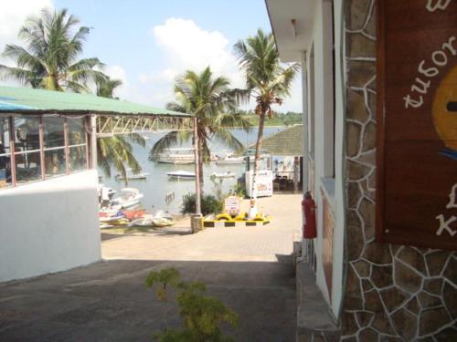 Bed & Breakfast Tudor Water Sports Hotel