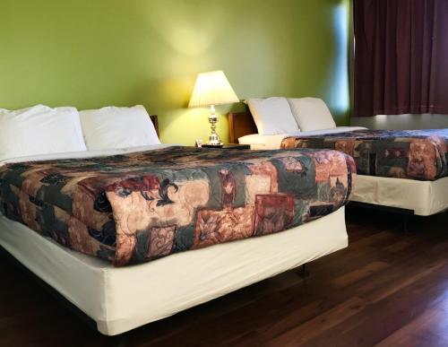 Hotel Home Away Inn