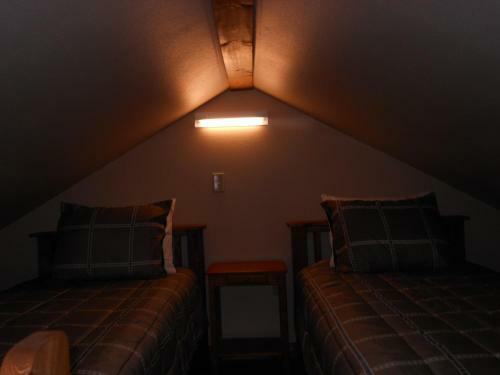 Talkeetna Wolf Den Cabin