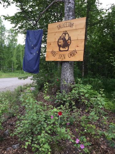 Talkeetna Wolf Den Cabin