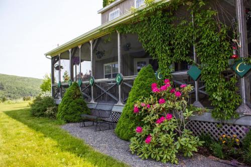 Posada Chanterelle Inn & Cottages Featuring Restaurant 100 Km