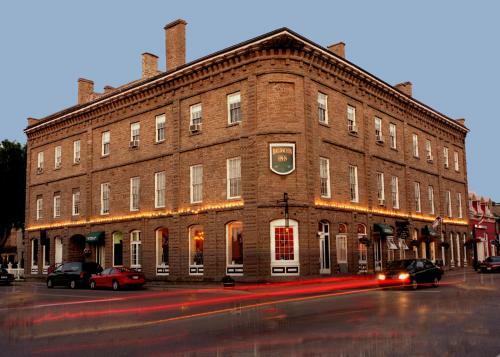 Posada Baldachin Inn