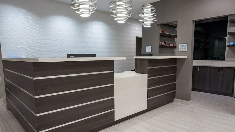 Hotel Best Western Plus Gardena Inn & Suites
