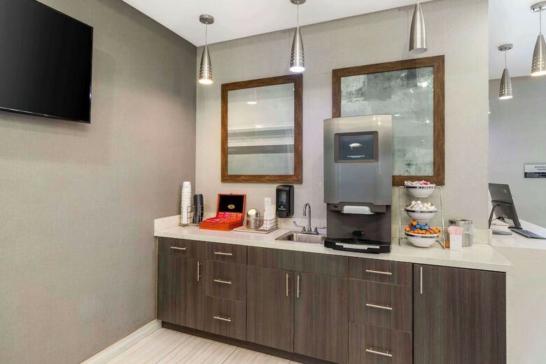 Hotel Best Western Plus Gardena Inn & Suites