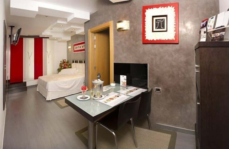 Hotel Zouk