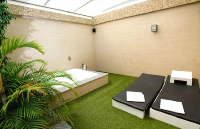 Hotel Zouk