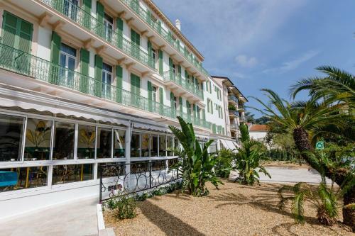 Inter Hotel Le Floreal