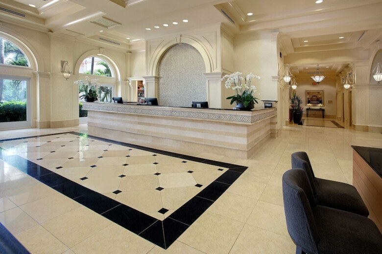 Hotel Hilton Naples
