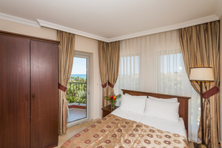 Royal Atlantis Beach Hotel