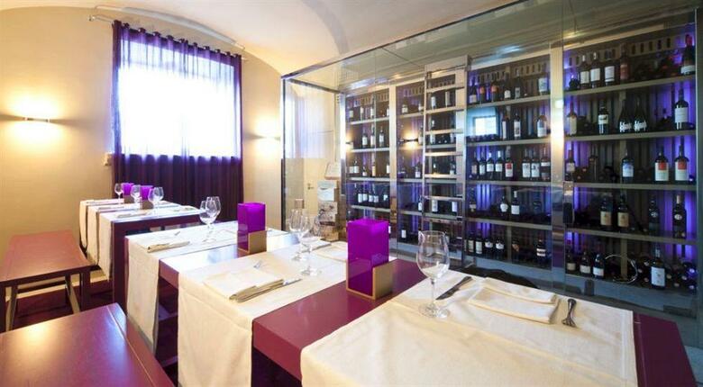 Hotel M�ar De Ar Aqueduto