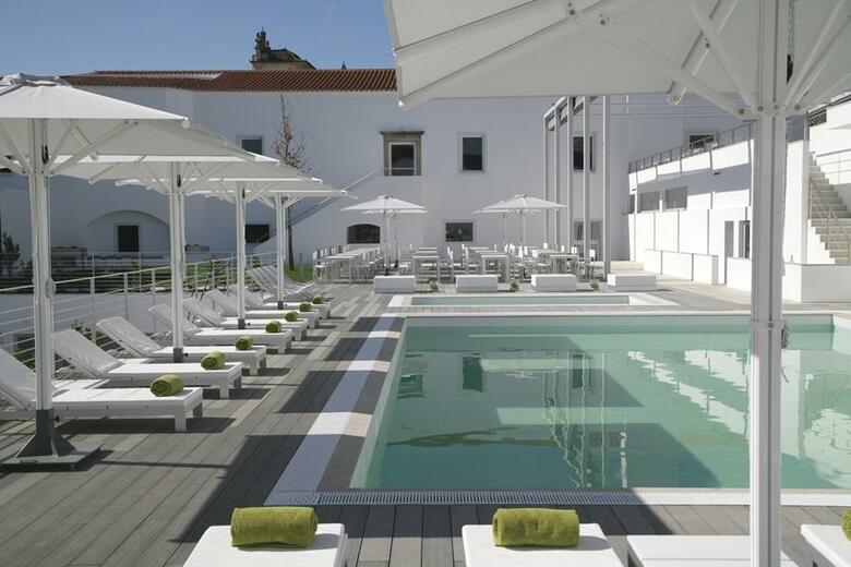 Hotel M�ar De Ar Aqueduto