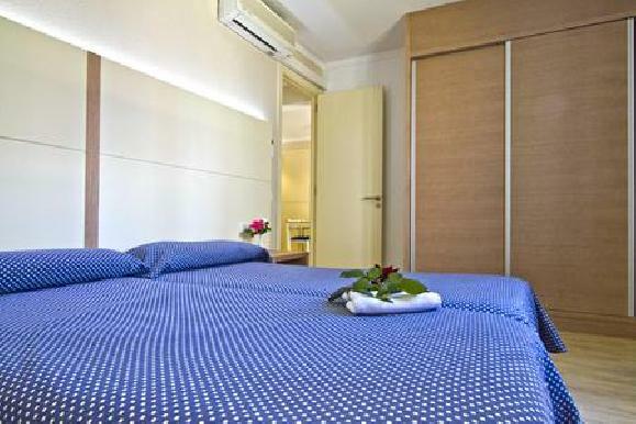 Aparthotel Flora
