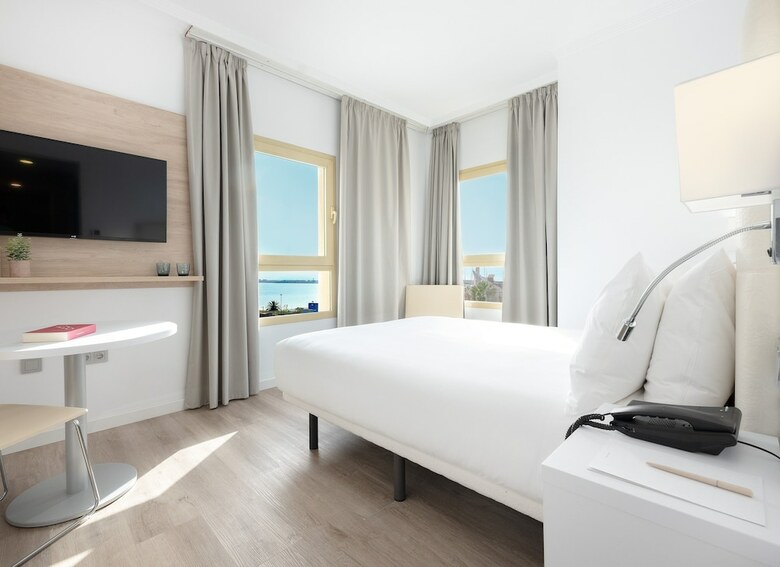 Melilla Puerto Hotel