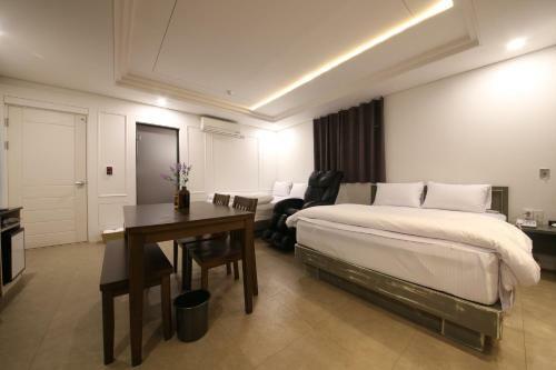 Look Motel
