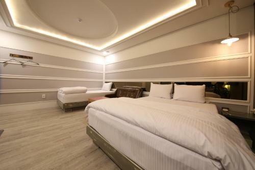 Look Motel