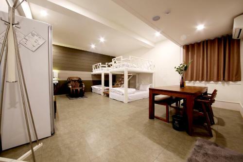 Look Motel