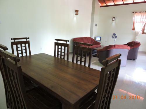 Amila Apartments