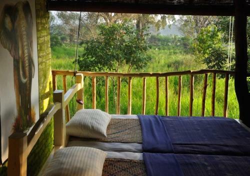 Lodge Elephant Watch Hut