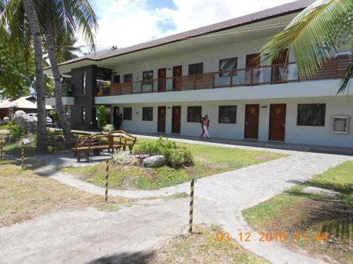 London Beach Resort And Hotel