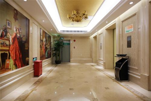 Vienna Hotel Shunde Longjia Exhibition Center