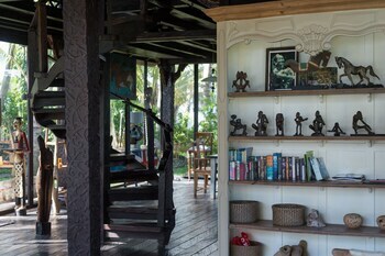 Most Exotic Beachfront Villa Keong