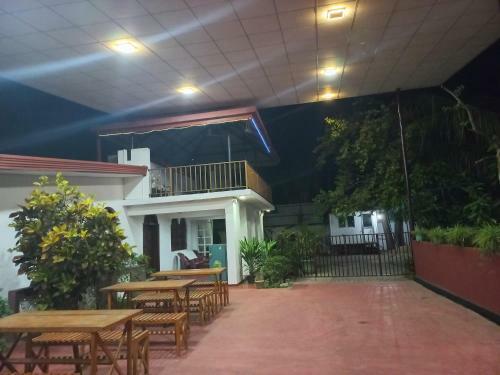 Posada Mayura Rest Inn
