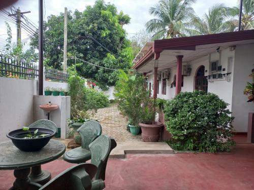 Posada Mayura Rest Inn